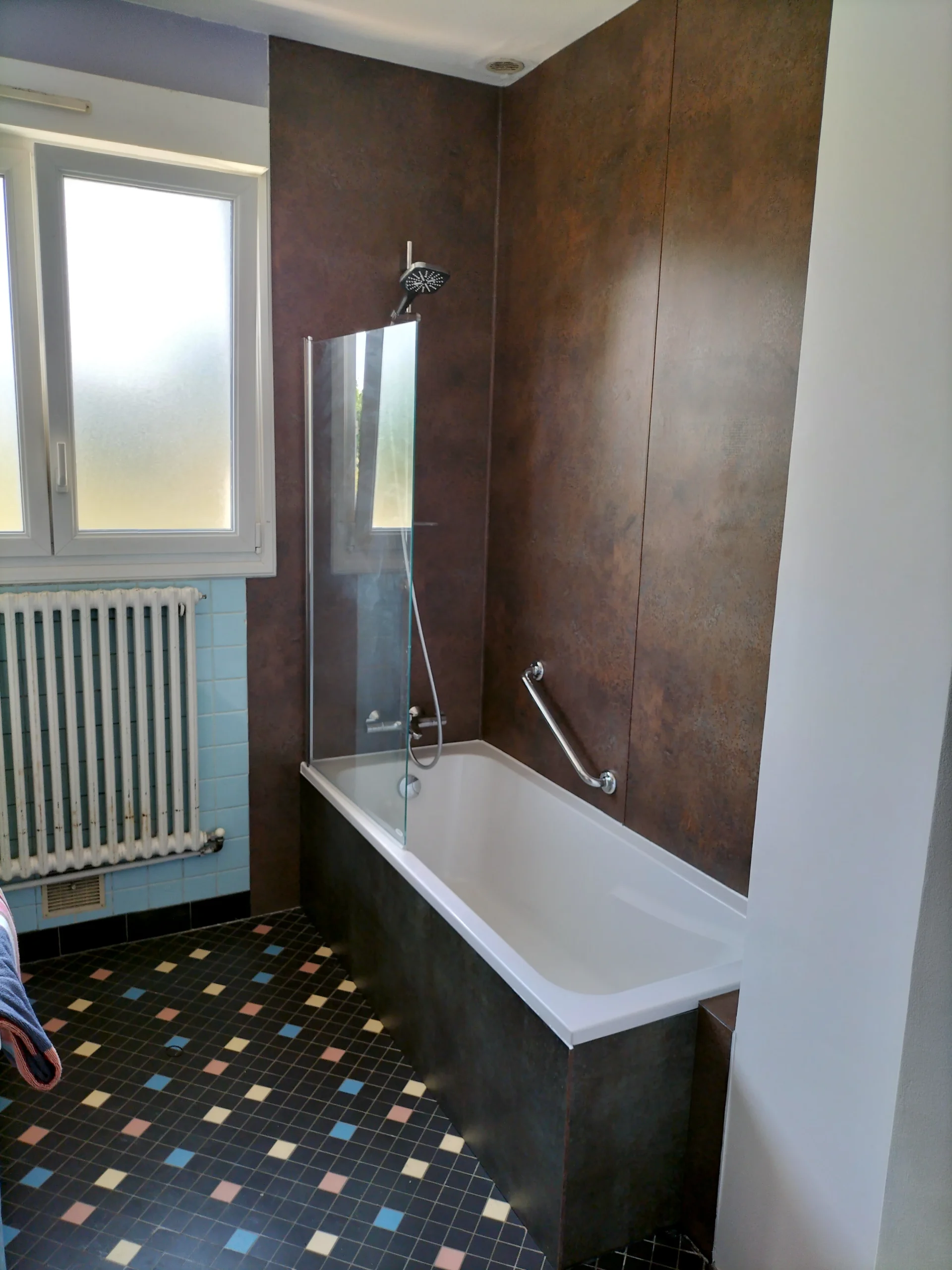 Salle de bain modernisée dans le nord Sarthe